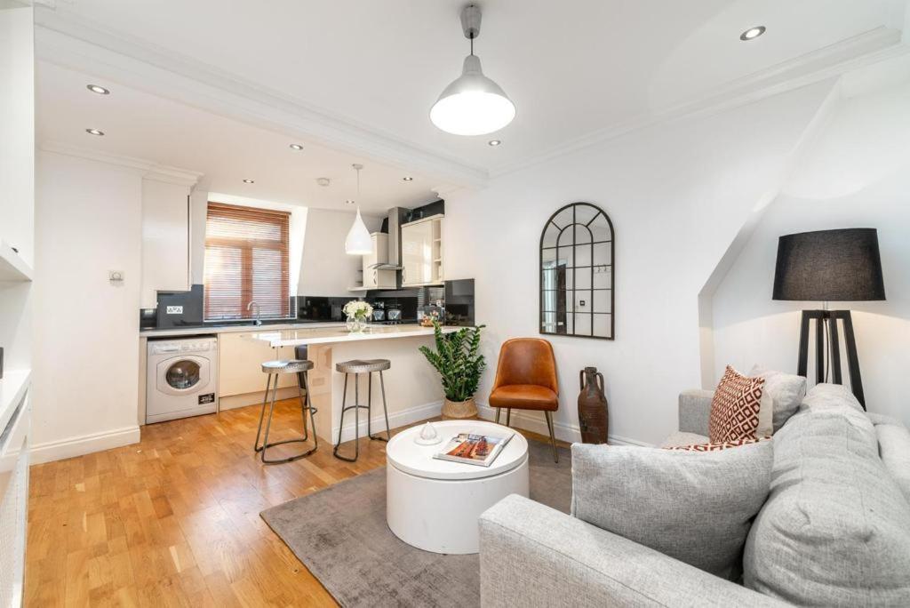 Kensington High Street Flat 2 Bedroom Apartamento *